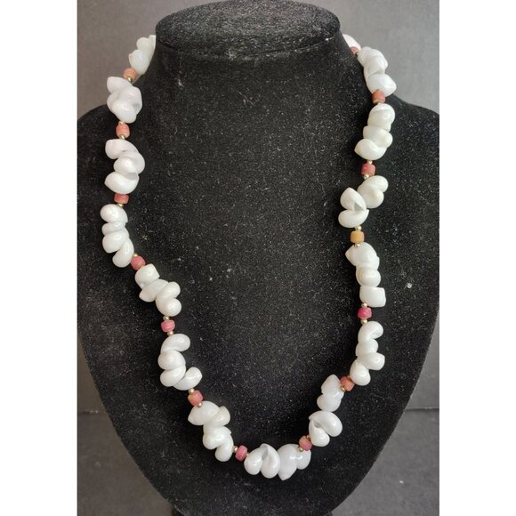 Handmade White Sea Shell Necklace, Red Bead, Barrel Clasp, Vacation Boho Beach - Picture 3 of 5